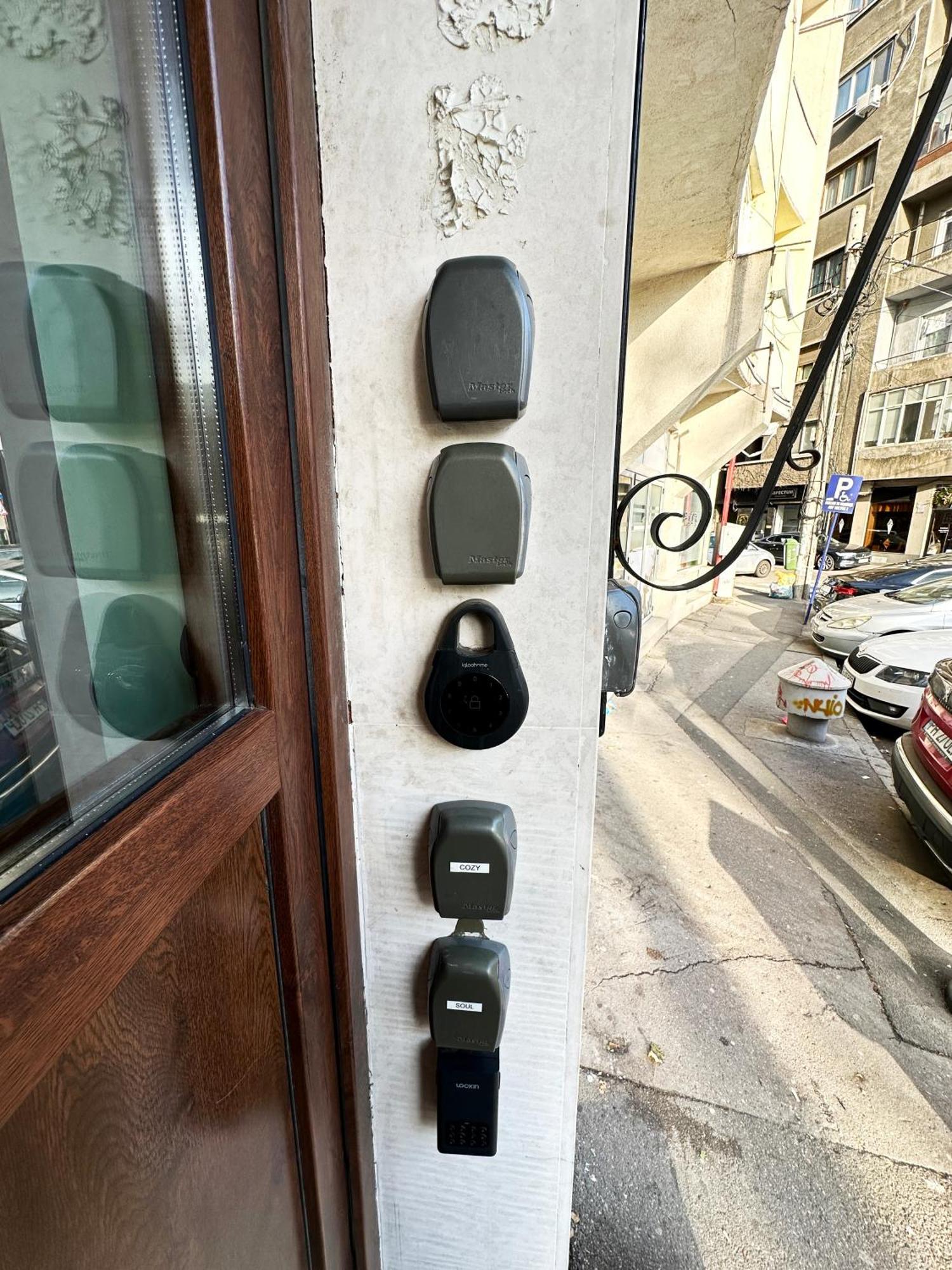 Central Haven Studio Bucharest Exterior photo